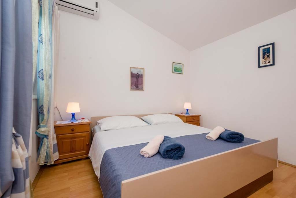 Apartmani Luka Banjol Exterior foto